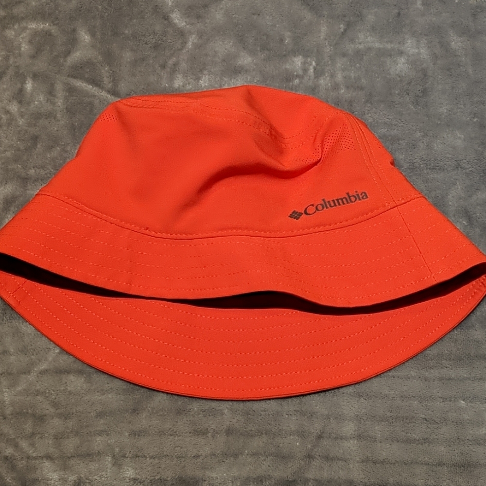 Columbia hat
